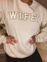Load image into Gallery viewer, WIFEY CHENILLE SWEATSHIRT - tan/white
