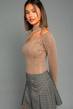 Load image into Gallery viewer, Julissa Sweater Top
